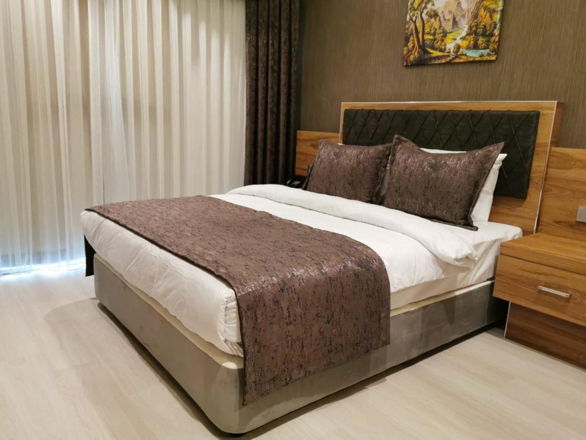 Rose Bay Hotel 마니사 외부 사진
