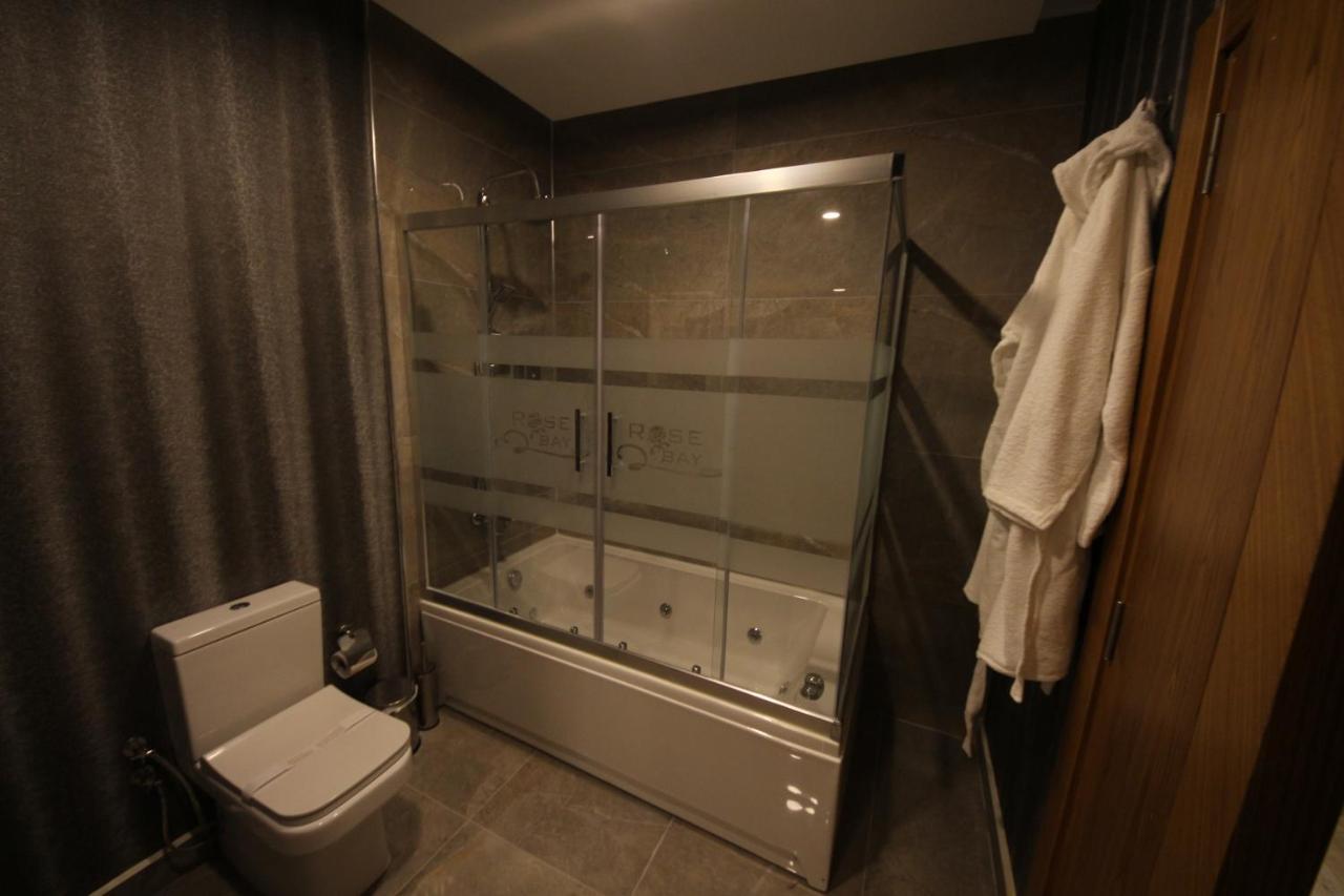 Rose Bay Hotel 마니사 외부 사진