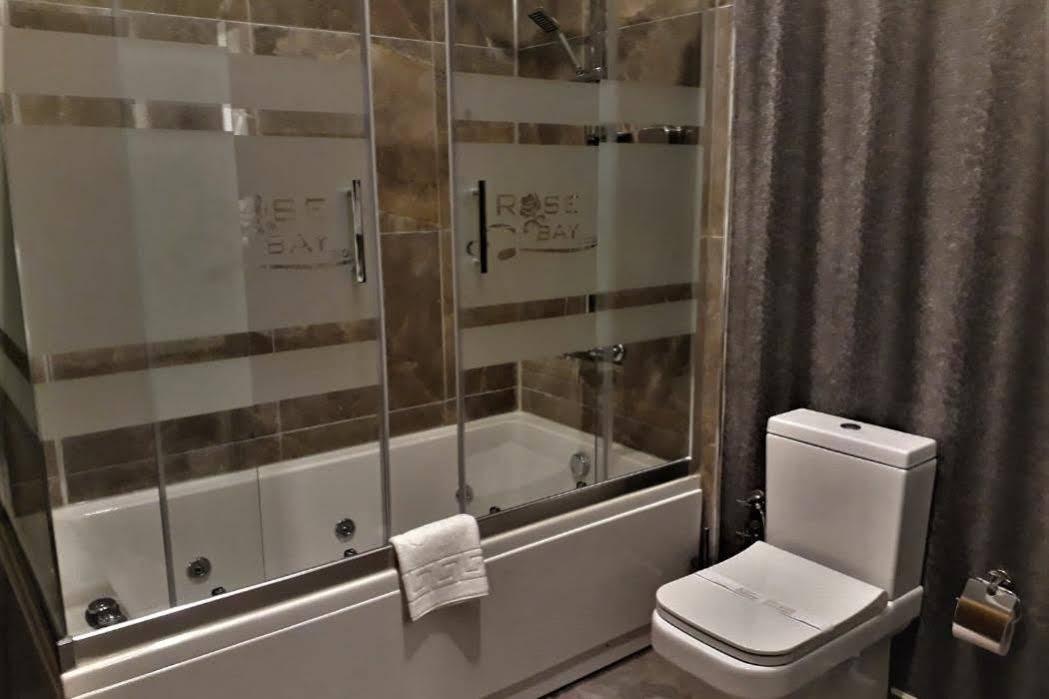 Rose Bay Hotel 마니사 외부 사진